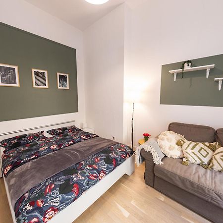 Wenceslas Square Apartment Прага Екстериор снимка