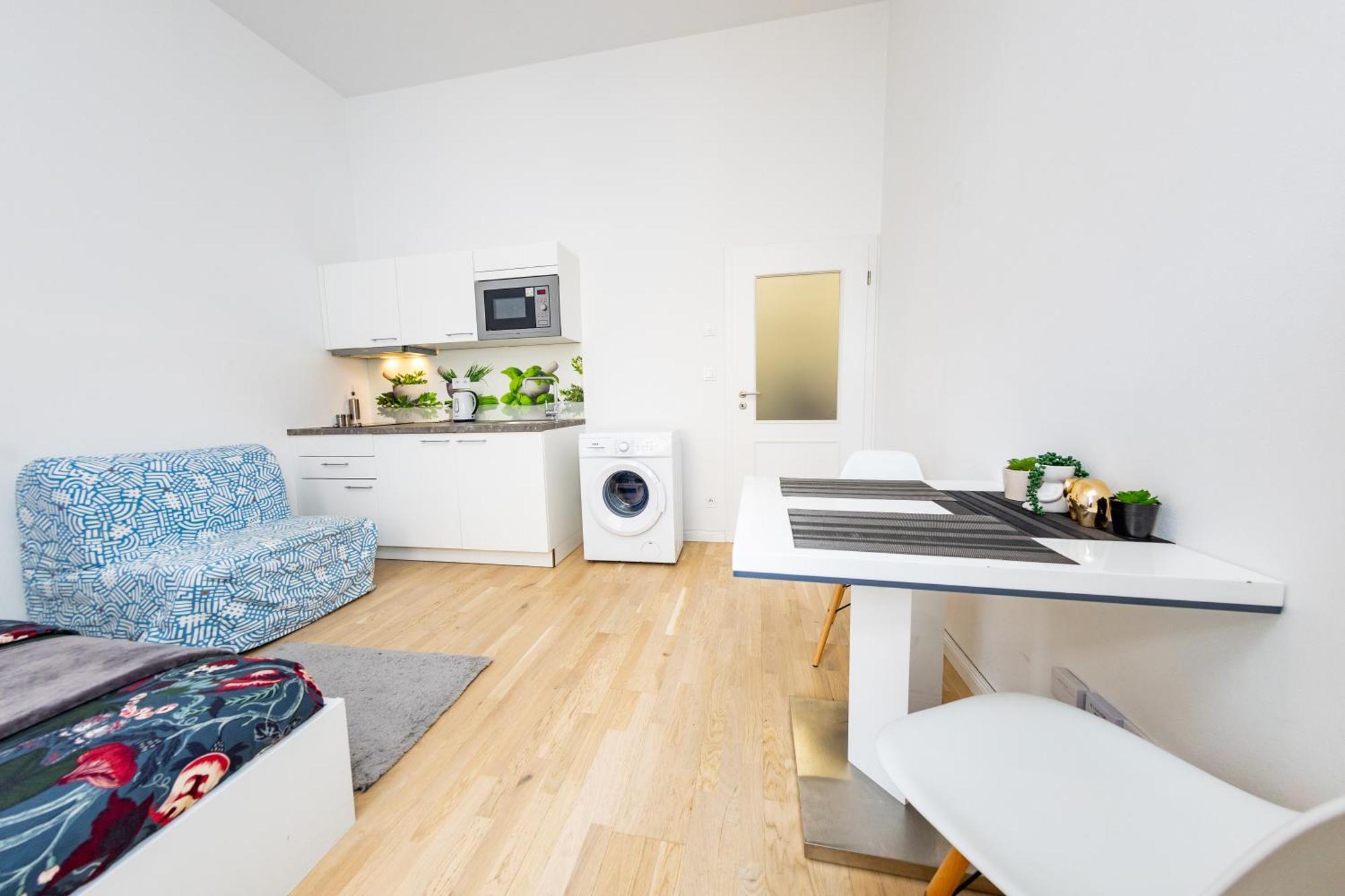 Wenceslas Square Apartment Прага Екстериор снимка