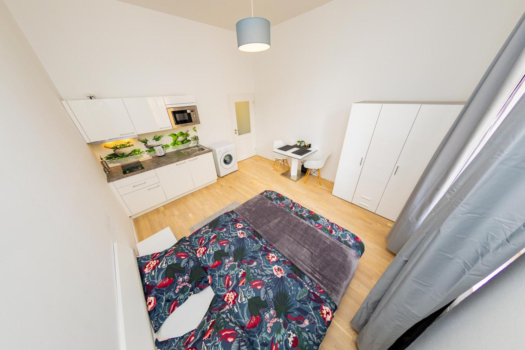Wenceslas Square Apartment Прага Екстериор снимка