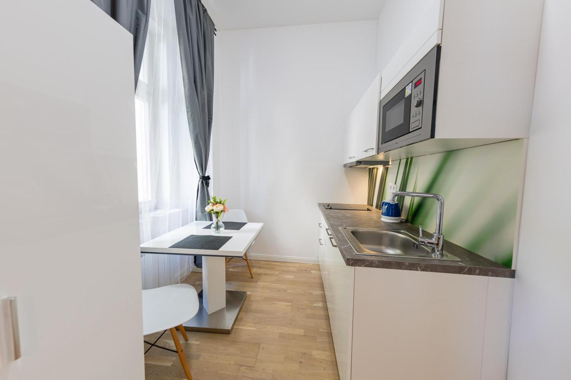 Wenceslas Square Apartment Прага Екстериор снимка