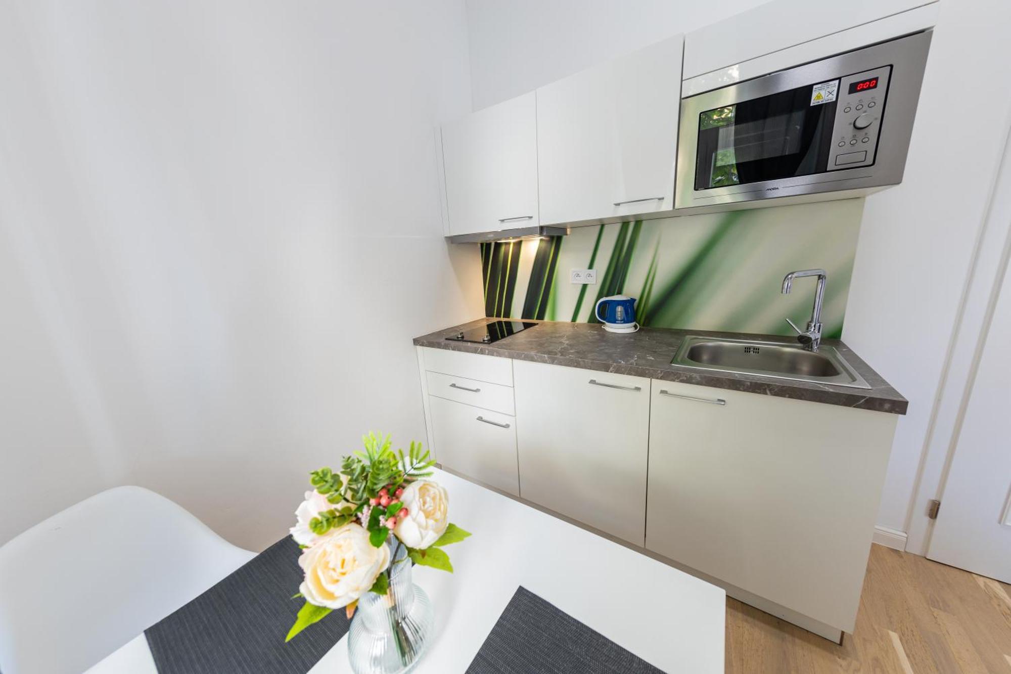 Wenceslas Square Apartment Прага Екстериор снимка