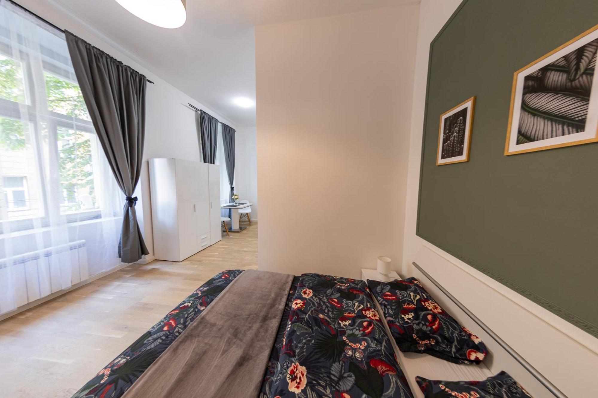 Wenceslas Square Apartment Прага Екстериор снимка